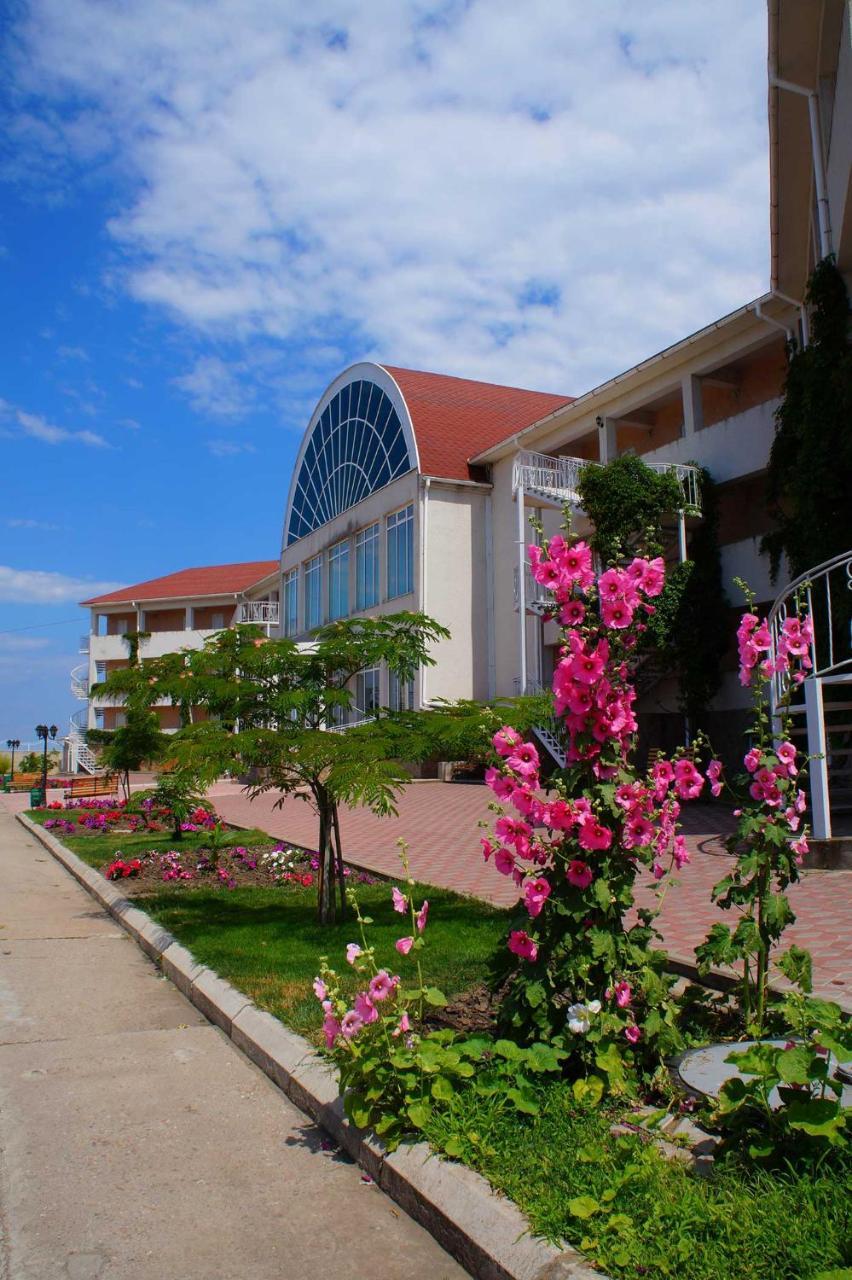 Радуга Курортная Гостиница Zatoka Extérieur photo