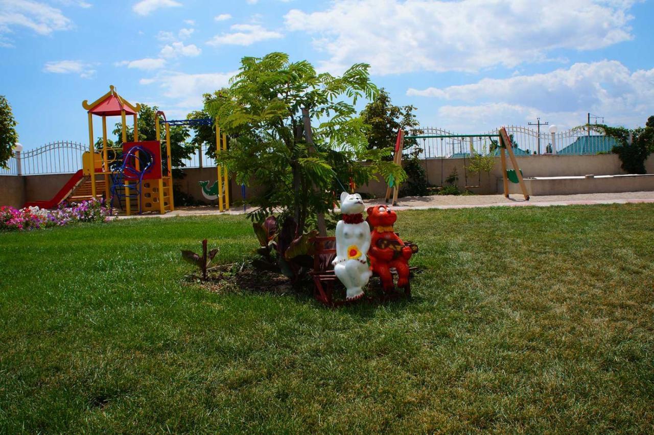 Радуга Курортная Гостиница Zatoka Extérieur photo