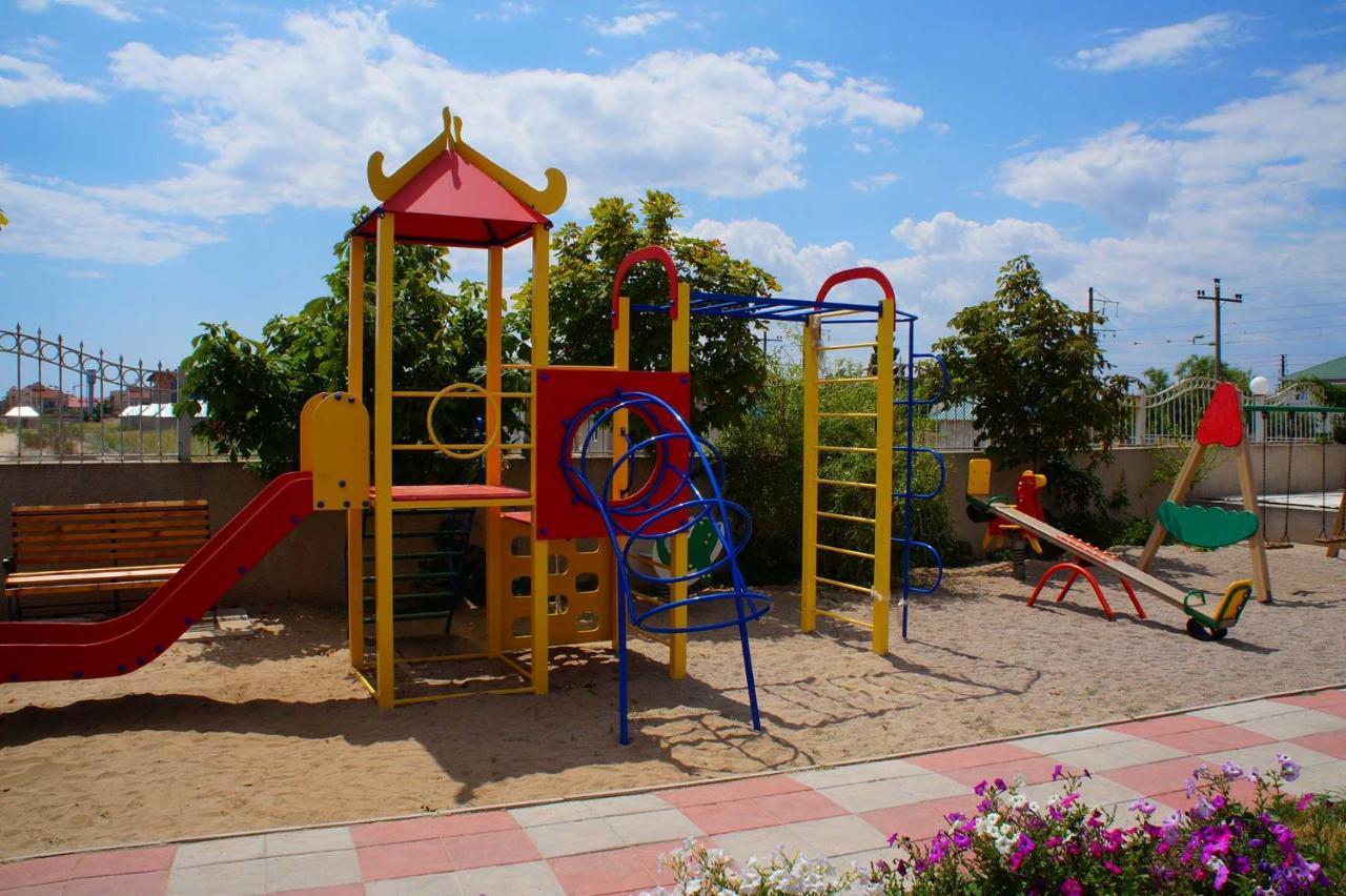 Радуга Курортная Гостиница Zatoka Extérieur photo