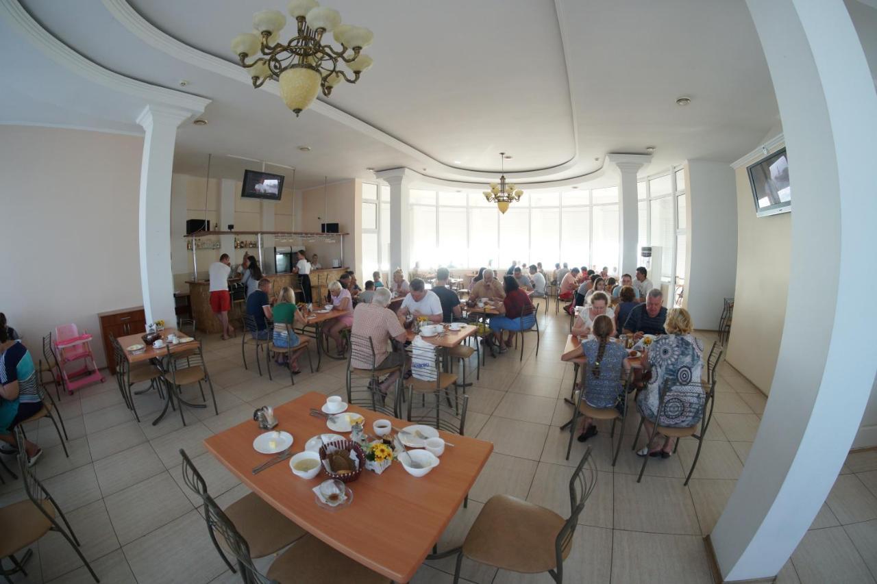 Радуга Курортная Гостиница Zatoka Extérieur photo