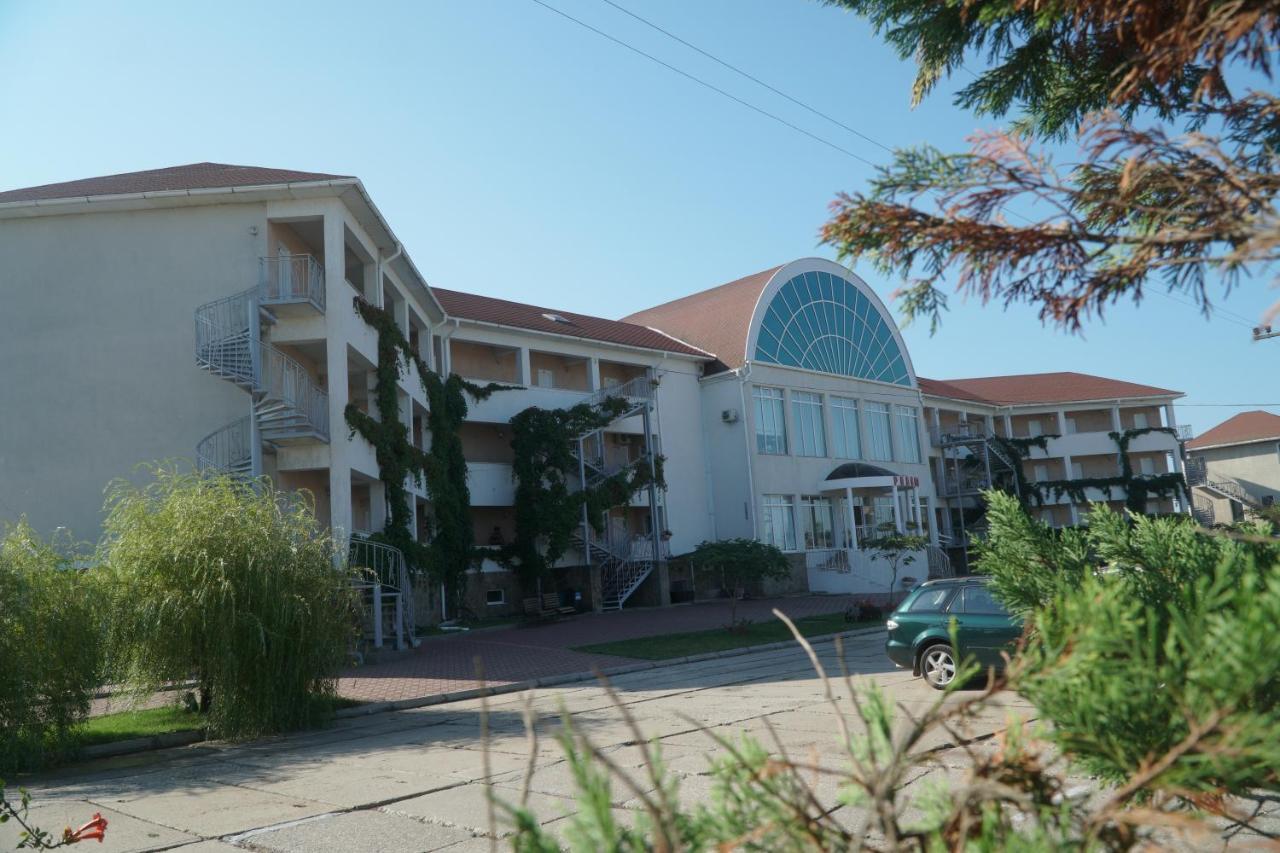 Радуга Курортная Гостиница Zatoka Extérieur photo