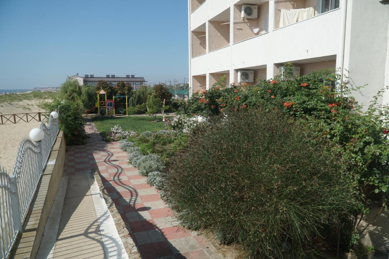 Радуга Курортная Гостиница Zatoka Extérieur photo