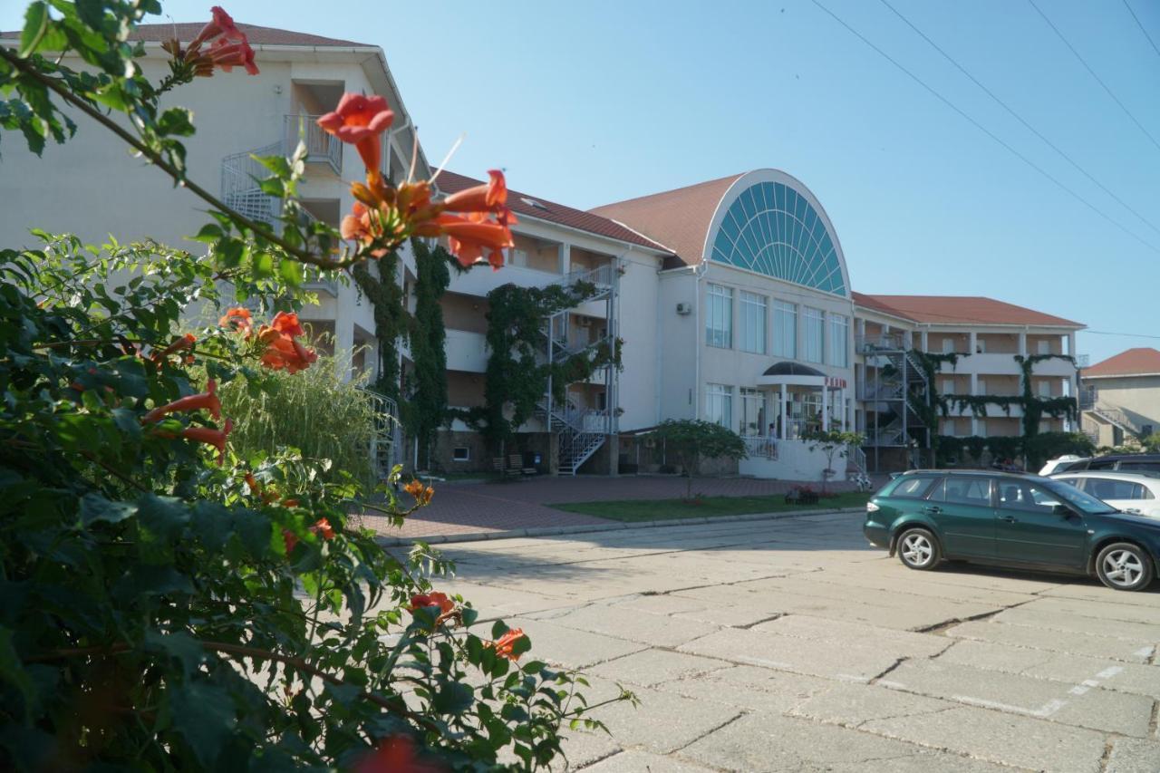 Радуга Курортная Гостиница Zatoka Extérieur photo