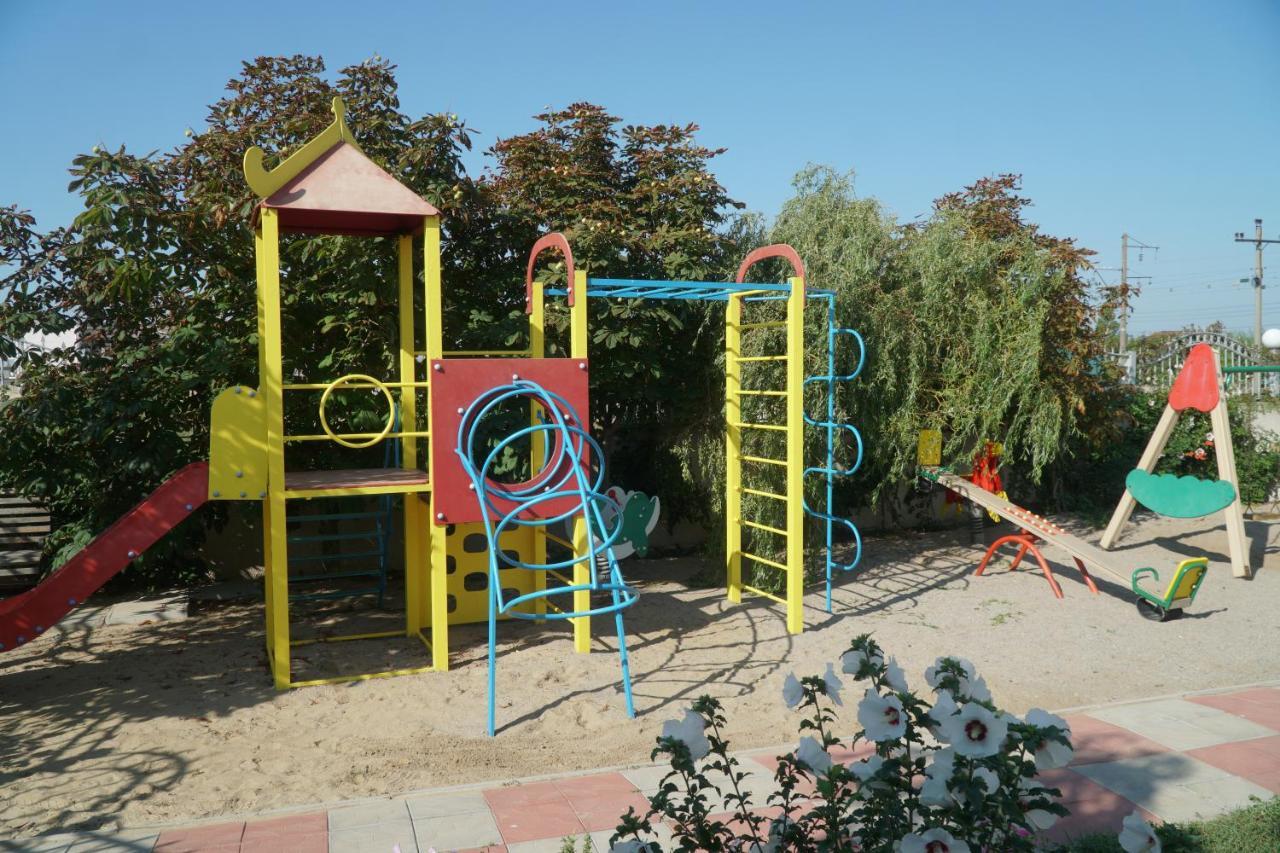 Радуга Курортная Гостиница Zatoka Extérieur photo