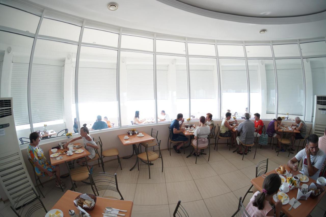 Радуга Курортная Гостиница Zatoka Extérieur photo